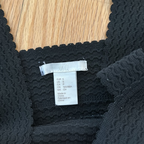 H&M top - Picture 2 of 2